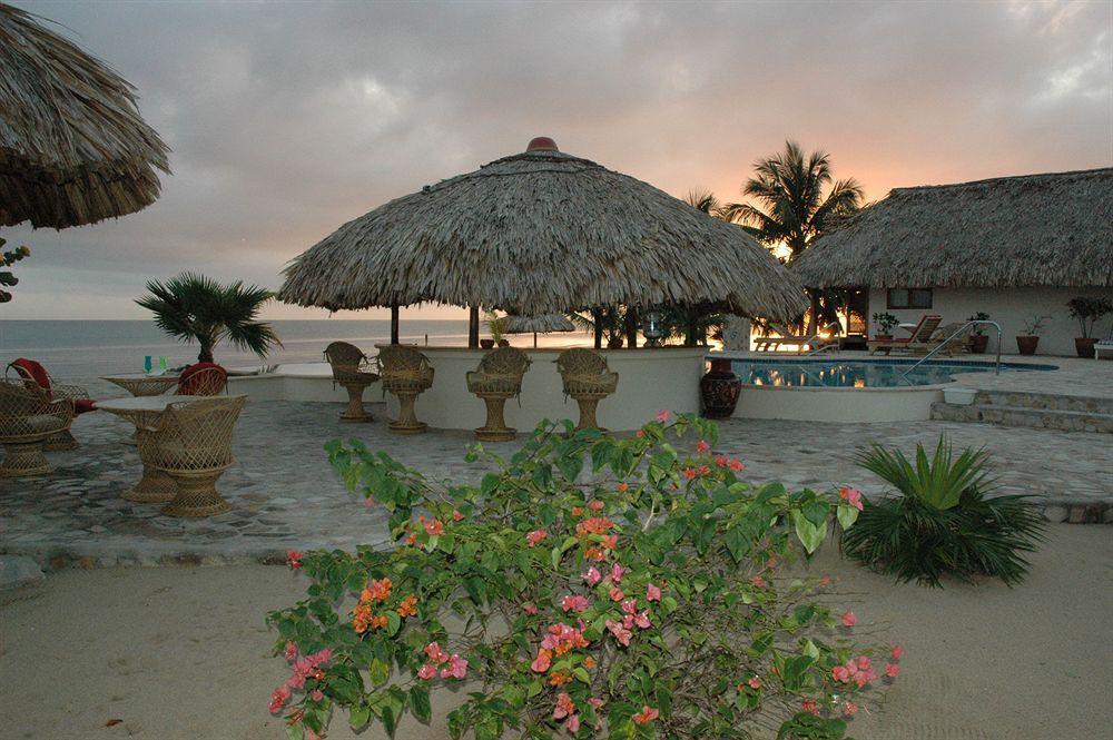 Almond Beach Resort At Jaguar Reef Hopkins Exterior foto
