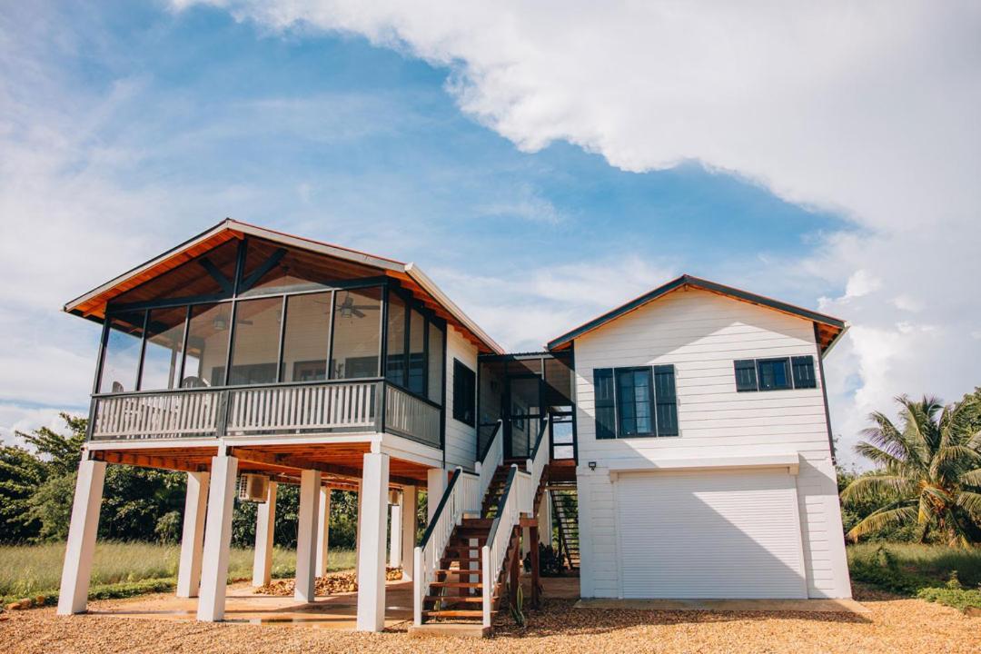 Almond Beach Resort At Jaguar Reef Hopkins Exterior foto