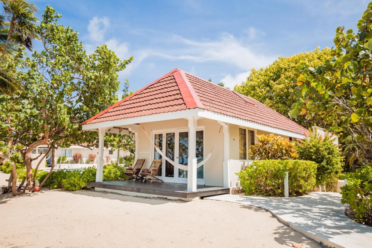 Almond Beach Resort At Jaguar Reef Hopkins Exterior foto