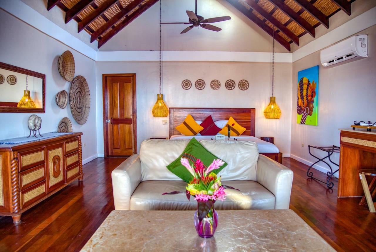 Almond Beach Resort At Jaguar Reef Hopkins Exterior foto